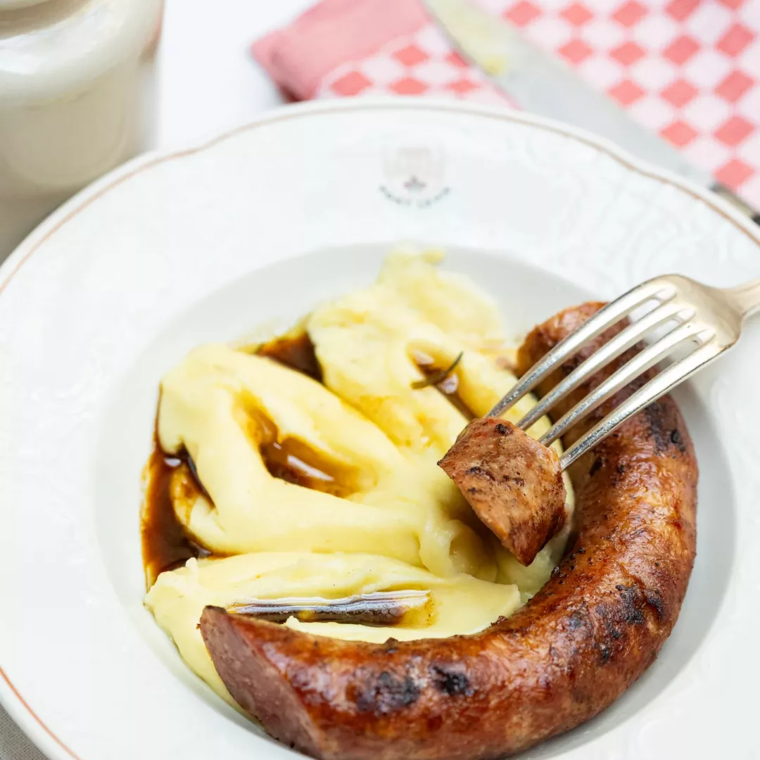 Publicitaire_Saucisse-purée_0018